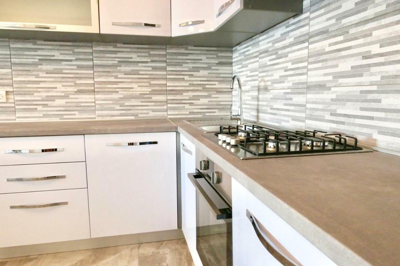 Antonia Apartments ซาวาลาติซา ภายนอก รูปภาพ