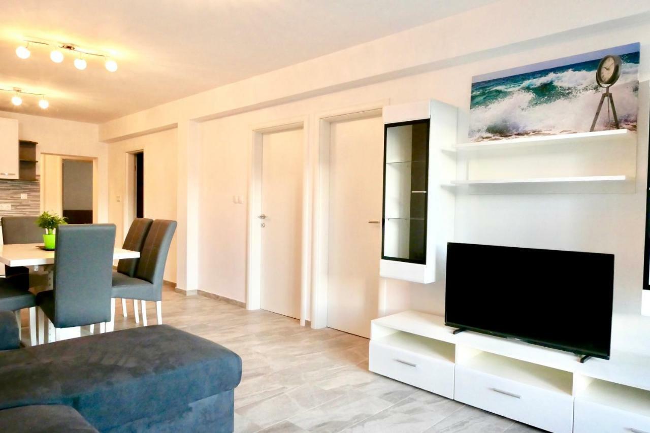 Antonia Apartments ซาวาลาติซา ภายนอก รูปภาพ