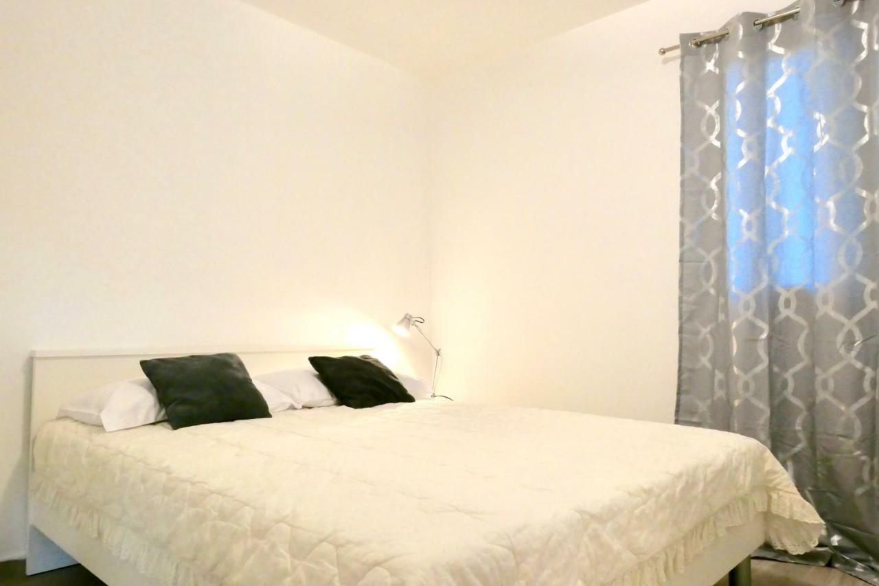Antonia Apartments ซาวาลาติซา ภายนอก รูปภาพ